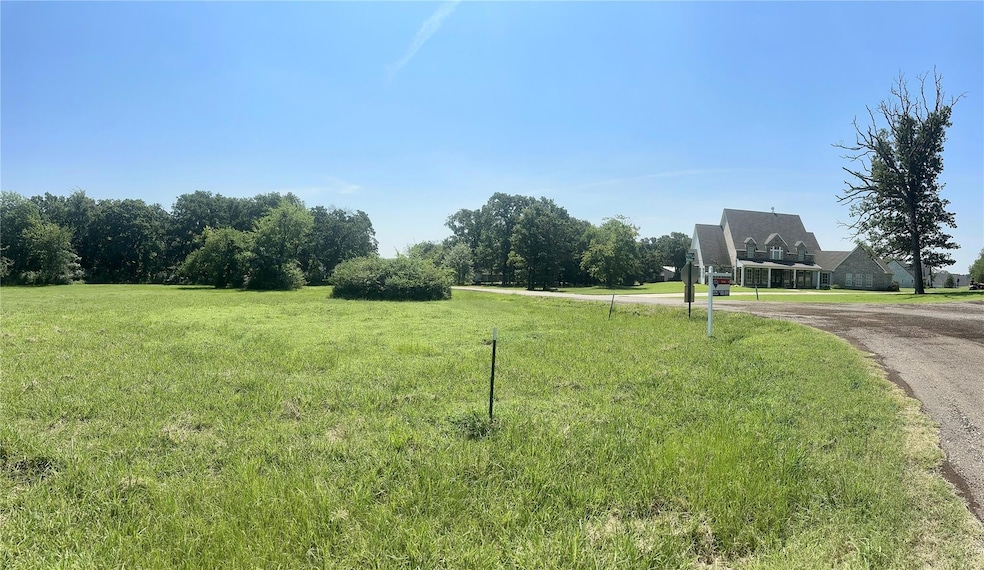 Large Corner Lot in Country Club Estates