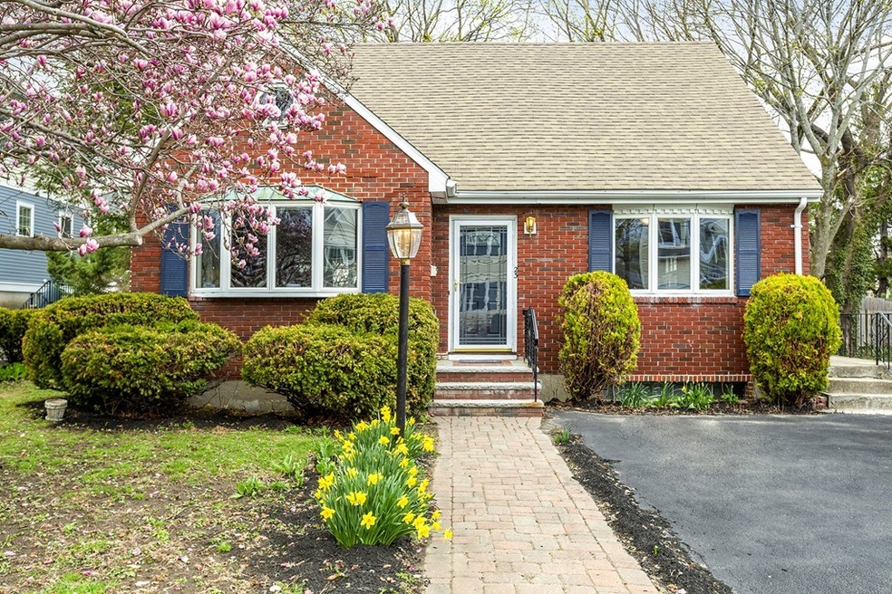 23 Wendell St, Winchester, MA 01890 - photo 1