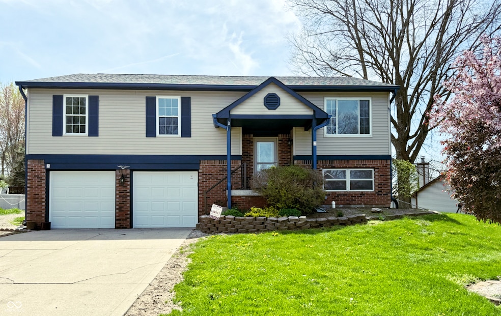 436 Tavistock Dr, Mooresville, IN 46158 - photo 1