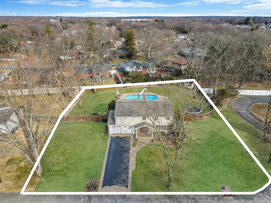 Pending $978,888 • Co-Listing Agent