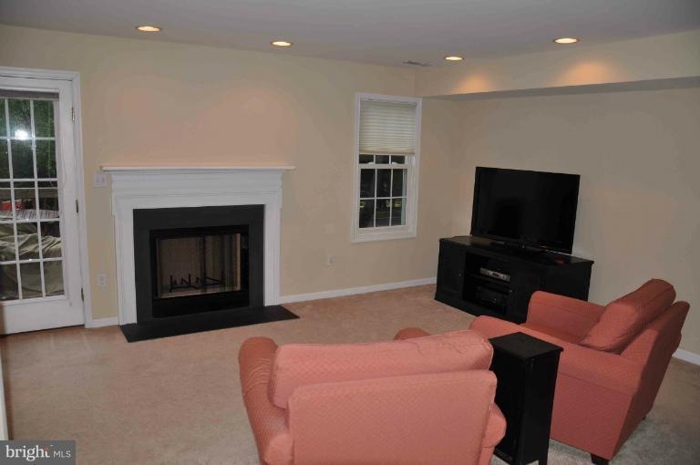 1531 Marlborough Ct unit 30XA, Crofton, MD 21114 - photo 1