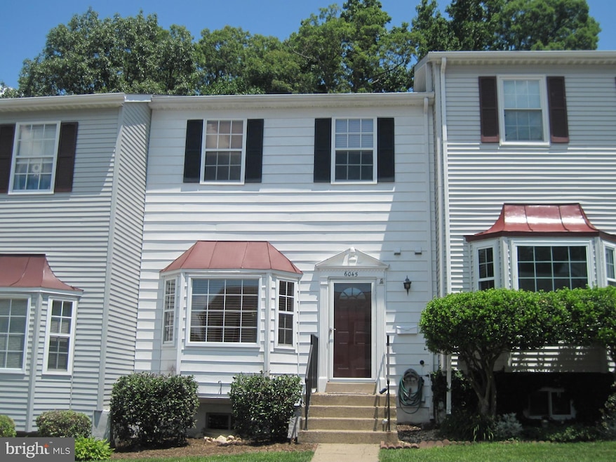 6045 Selwood Place, Springfield, VA 22152 - photo 1