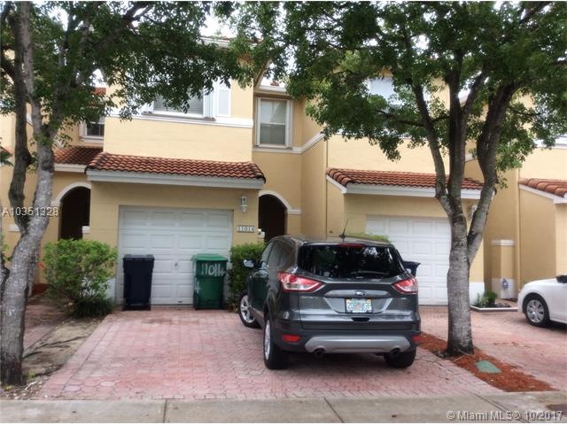 11014 NW 43rd Terrace, Doral, FL 33178 - photo 1