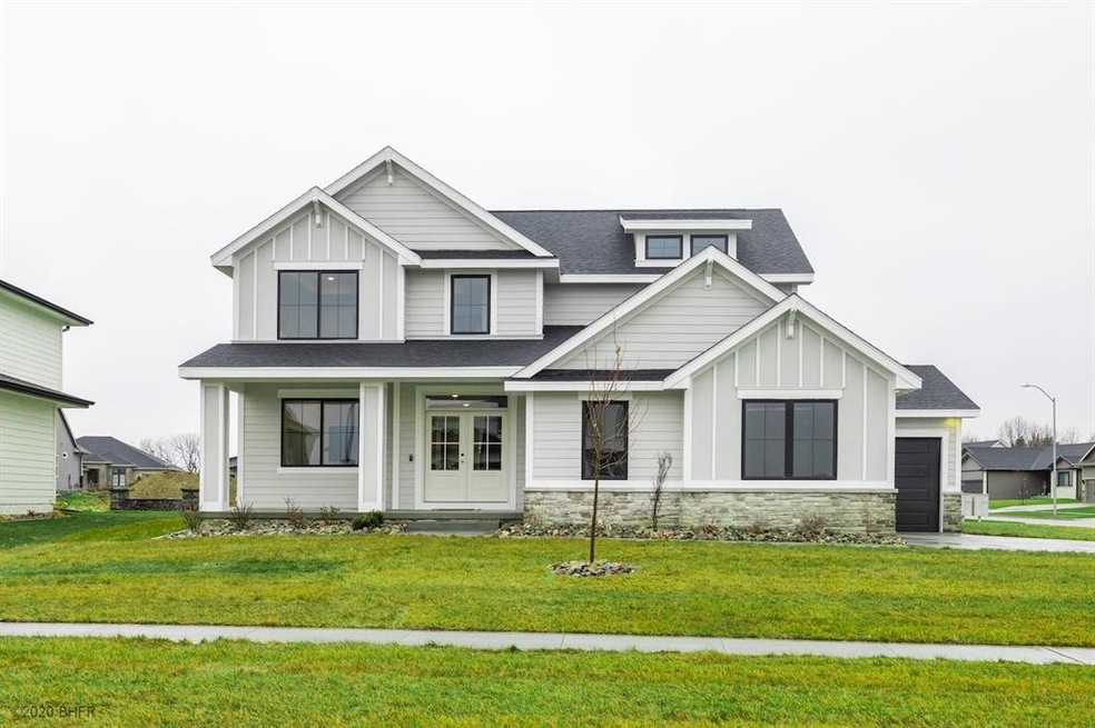 9113 Abram Dr, West Des Moines, IA 50266 - photo 1