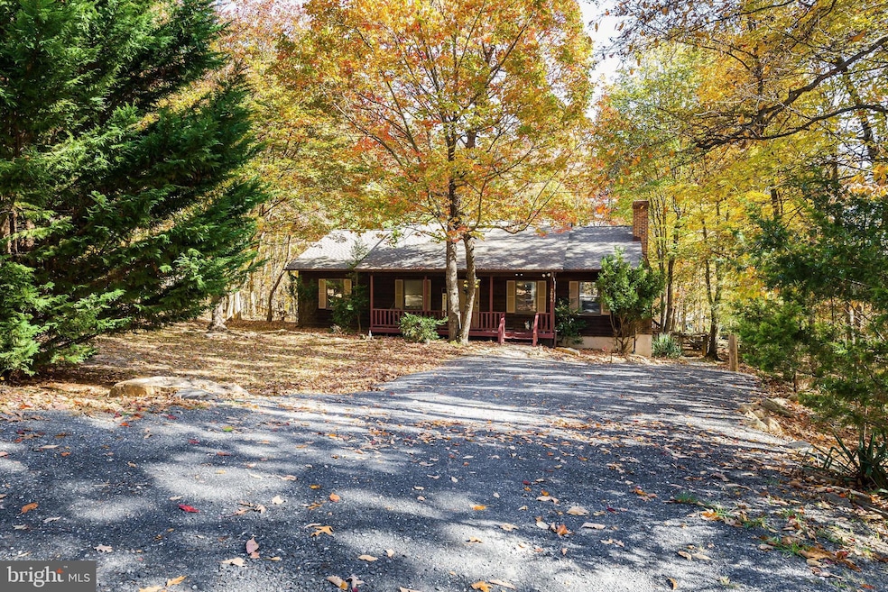 2606 Hopkins Dr, McGaheysville, VA 22840 - photo 1