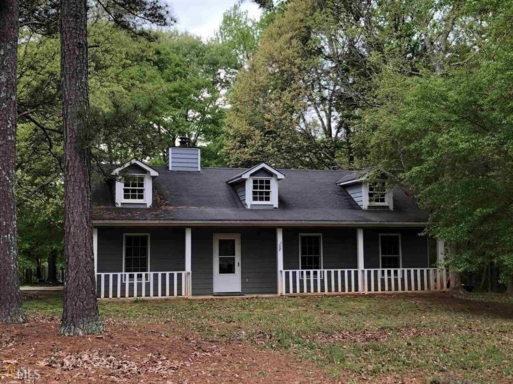 150 Woodcrest Dr, Covington, GA 30016 - photo 1