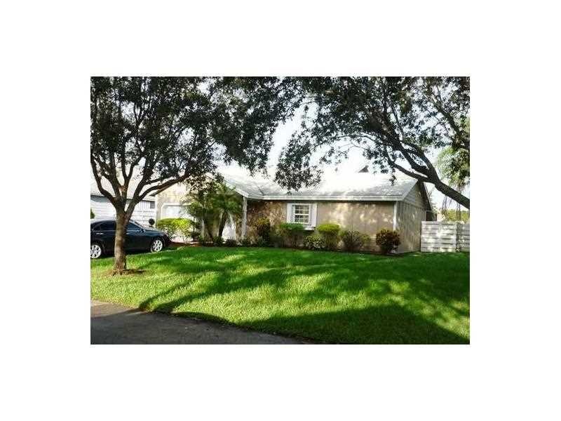 15059 SW 143rd Place, Miami, FL 33186 - photo 1