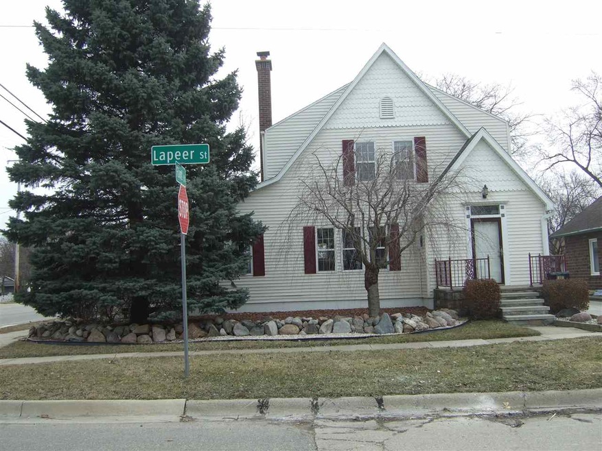 520 N Lapeer St, Davison, MI 48423 - photo 1