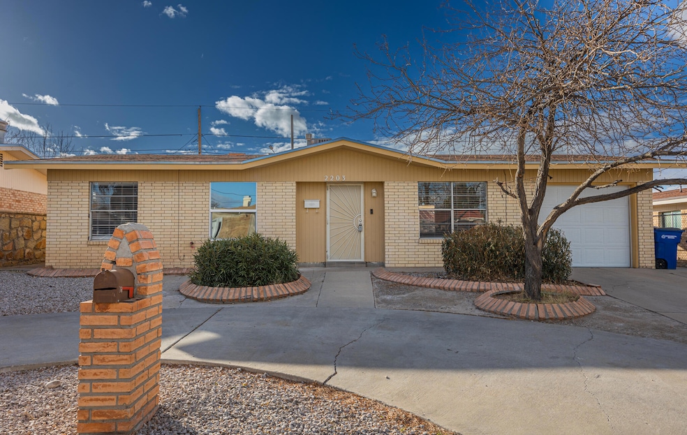 2203 Pacheco Dr, El Paso, TX 79935 - photo 1