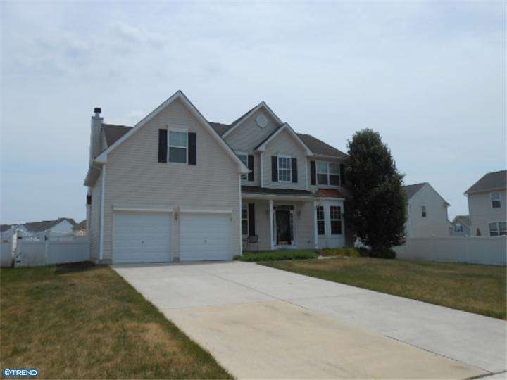 552 Maidstone Dr, Williamstown, NJ 08094 - photo 1