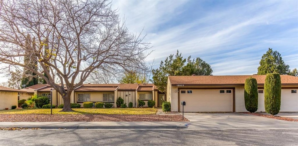 10653 Park View Cir, El Paso, TX 79935 - photo 1