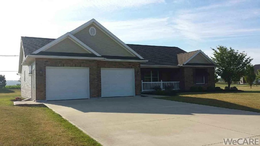 1426 Gettysburg Dr, Wapakoneta, OH 45895 - photo 1