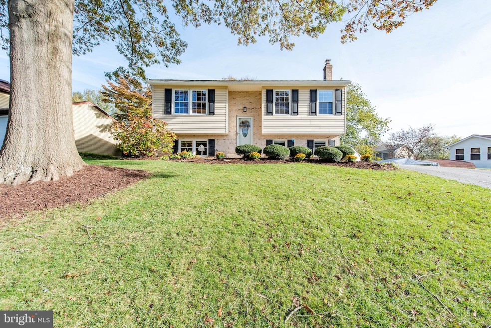 7095 Saddle Dr, Sykesville, MD 21784 - photo 1