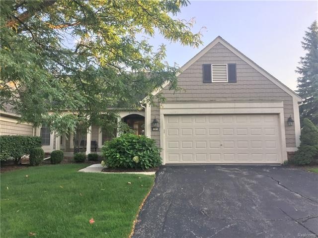 808 Upper Scotsborough Way unit 214, Bloomfield Hills, MI 48304 - photo 1