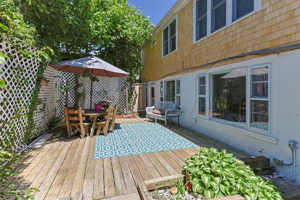1-web-or-mls-54-bradford-st-34