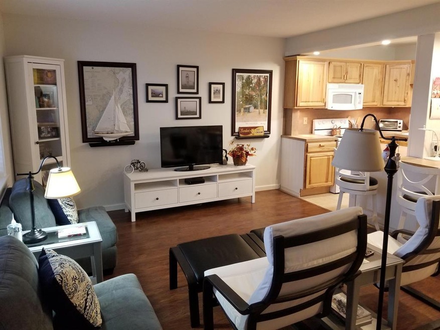 81 Norwich D unit D, West Palm Beach, FL 33417 - photo 1