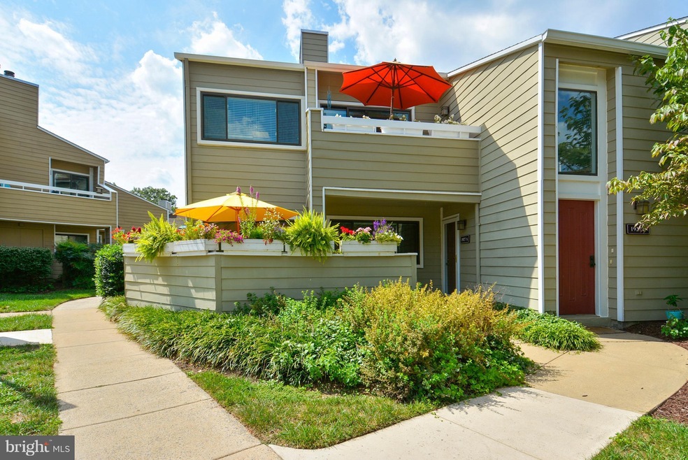 1927 Villaridge Dr unit 1927A, Reston, VA 20191 - photo 1