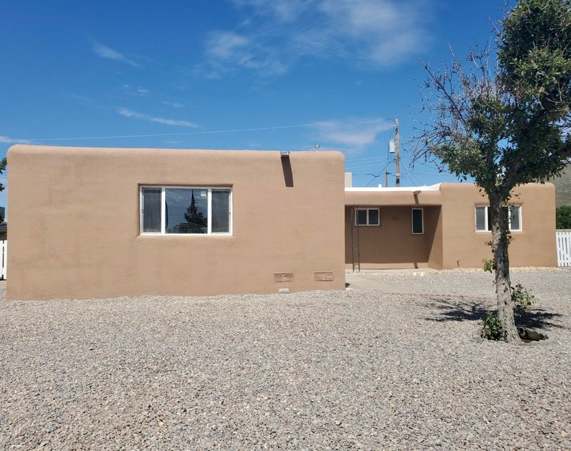 2101 Snow Dr, Alamogordo, NM 88310 - photo 1