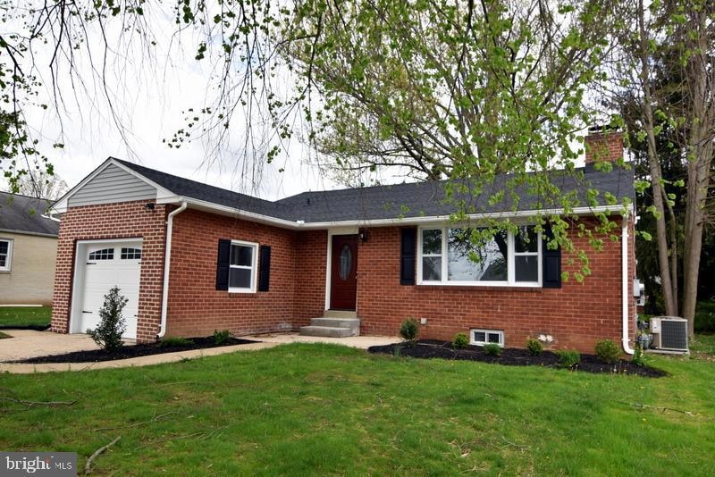 10 Oaknoll Rd, Wilmington, DE 19808 - photo 1