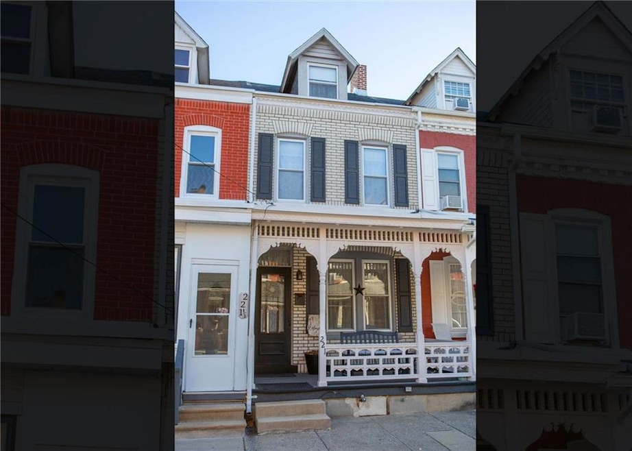 Welcome to 221 N Jefferson St