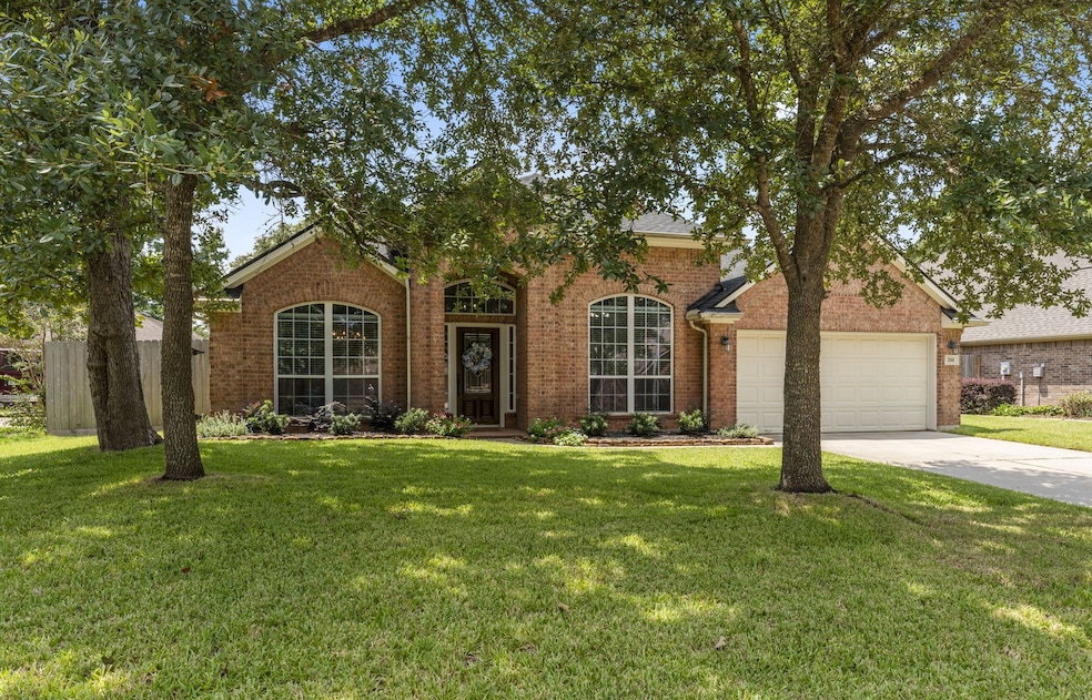 Pending $400,000 • Co-Listing Agent