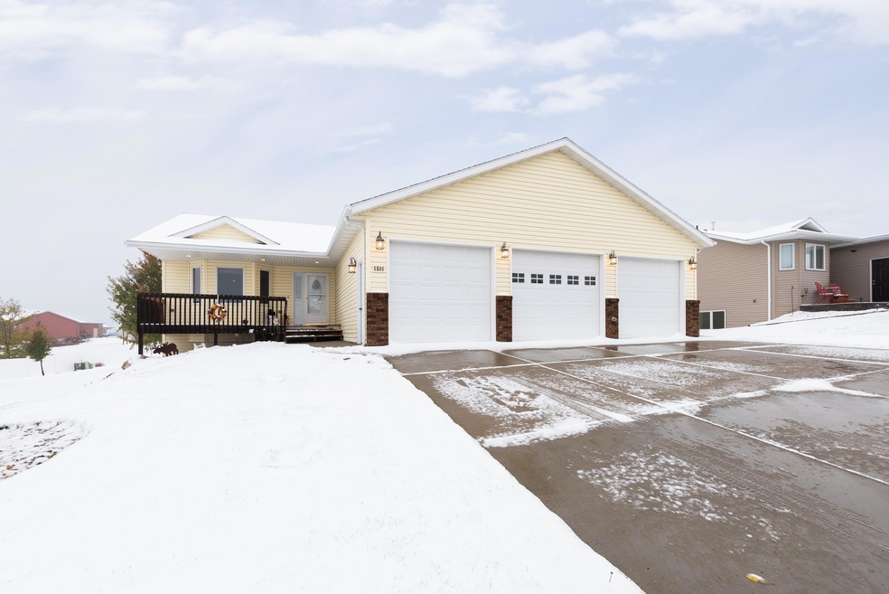 5506_Calvert-2