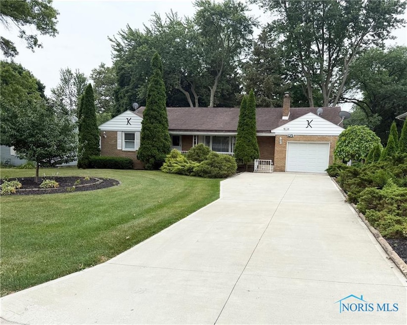 125 E Yates Ave, Findlay, OH 45840 - photo 1