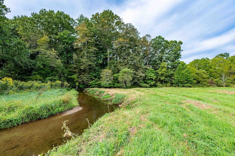 128 Mill Pond Rd SW, Floyd, VA 24091 - photo 1