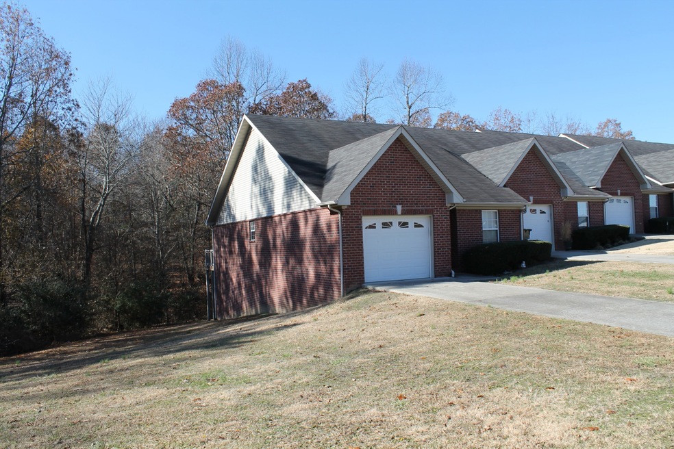 216 Johnstone Dr, Dickson, TN 37055 - photo 1