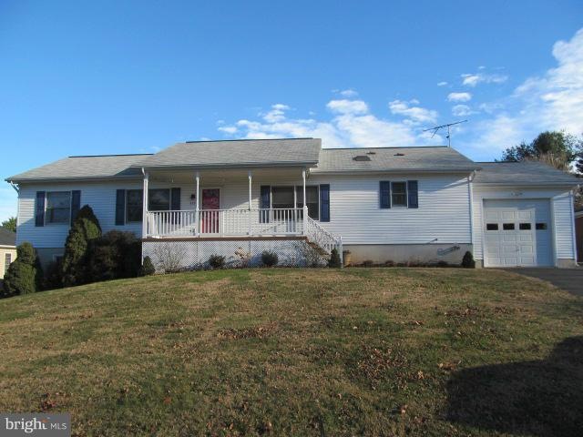 333 Norfolk Dr, Warrenton, VA 20186 - photo 1