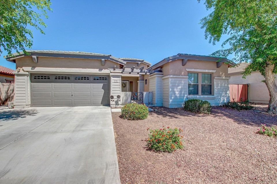 Front w/2 car garage