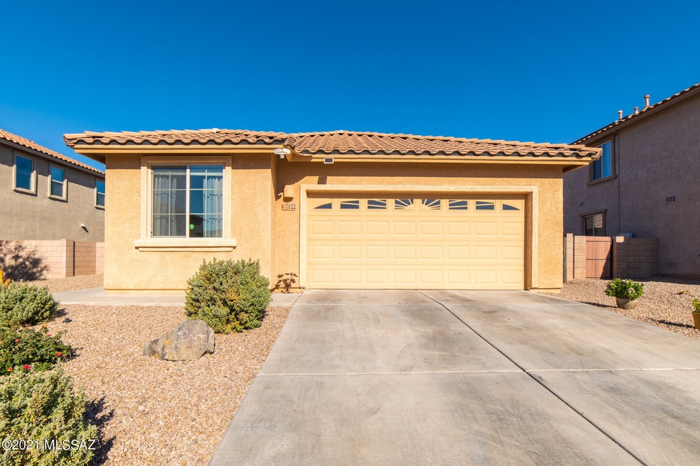7122 W Hidden River Way - MLS Images-2