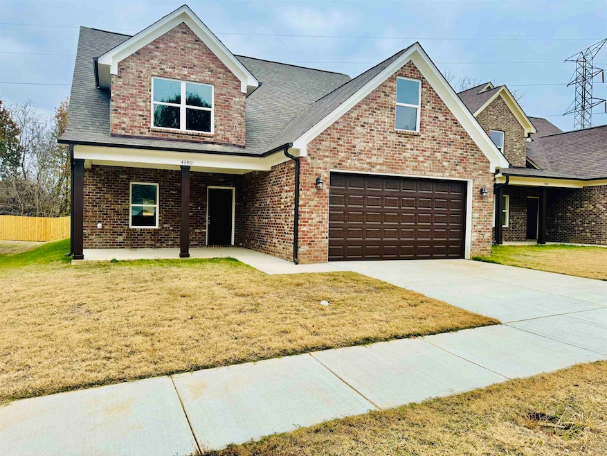 4390 Oaks Royal Dr, Memphis, TN 38128 - photo 1