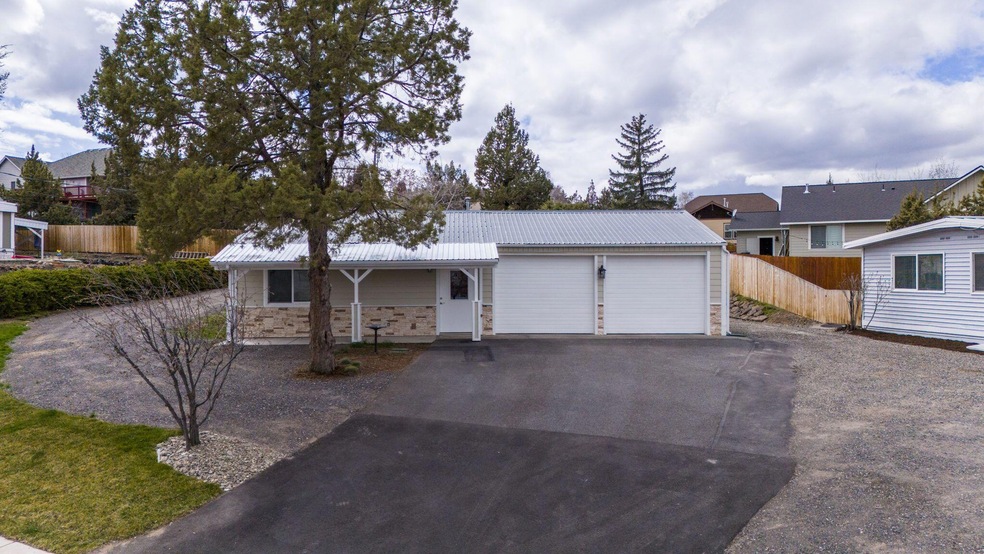 1-web-or-mls-2955 SW 32nd St, Redmond-1