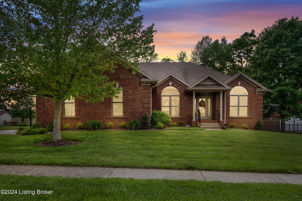 265 Olde Colony Ct, Mount Washington, KY 40047 - photo 1