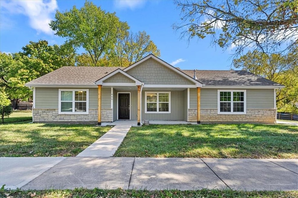 Under Contract $289,000