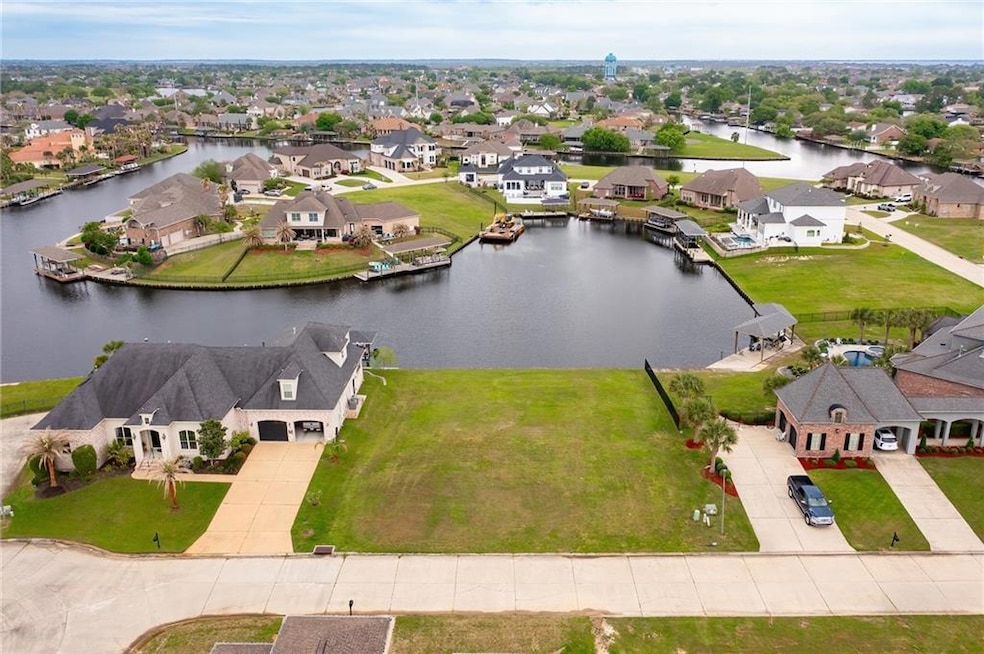 504 Logan Island Ct, Slidell, LA 70458 - photo 1