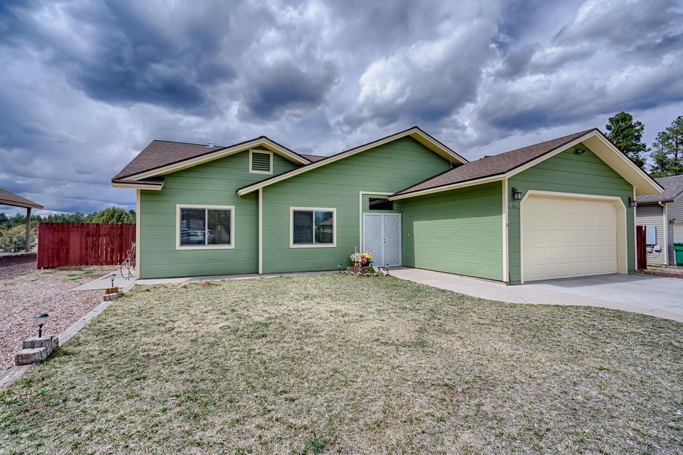 868 S Hunters Run, Show Low, AZ 85901 - photo 1