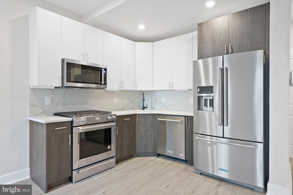 408-10 N Front St unit 2, Philadelphia, PA 19123 - photo 1