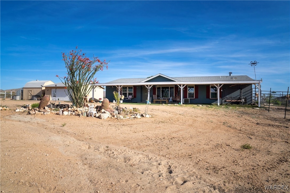 7190 E Red Barrel Rd, Yucca, AZ 86438 - photo 1
