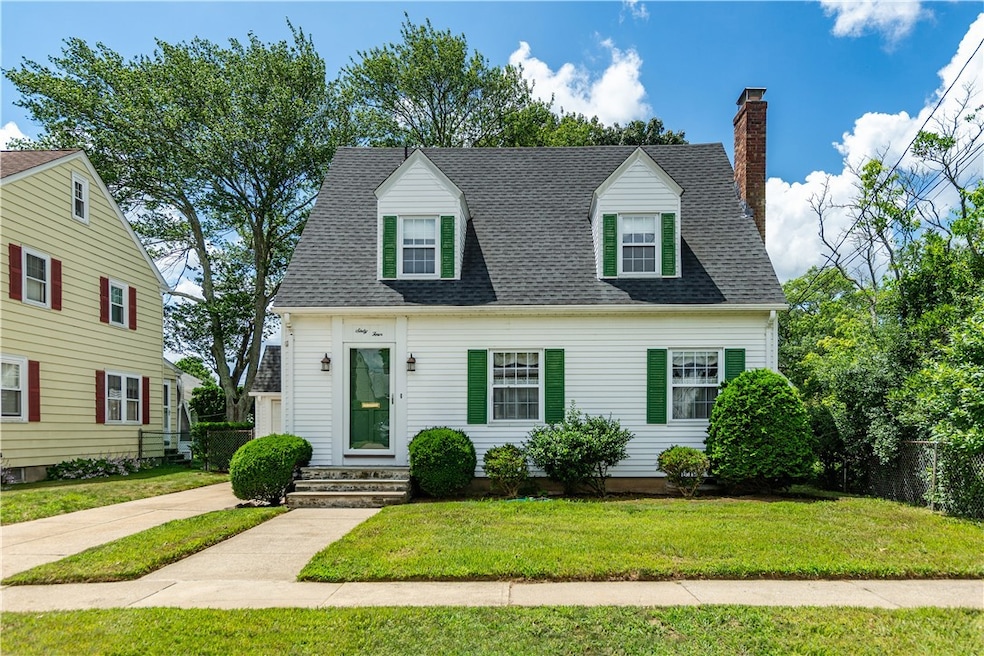 64 Riverfarm Rd, Cranston, RI 02910 - photo 1