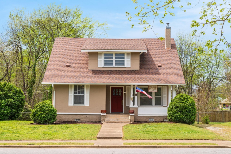 203 Eveningside Dr, Chattanooga, TN 37404 - photo 1