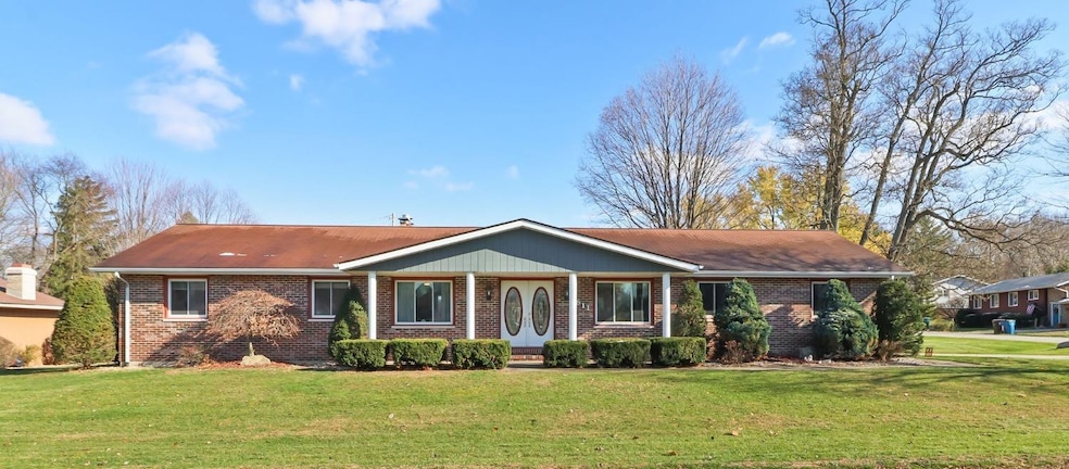 2611 N Stuyvesant Ln, La Porte, IN 46350 - photo 1