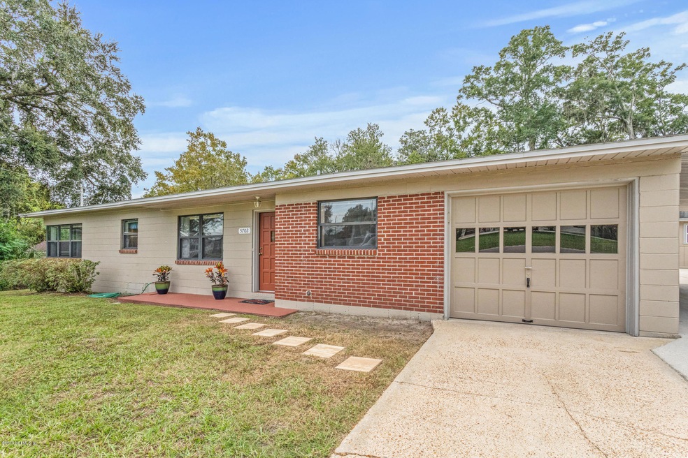 5702 Cedar Forest Dr S, Jacksonville, FL 32210 - photo 1