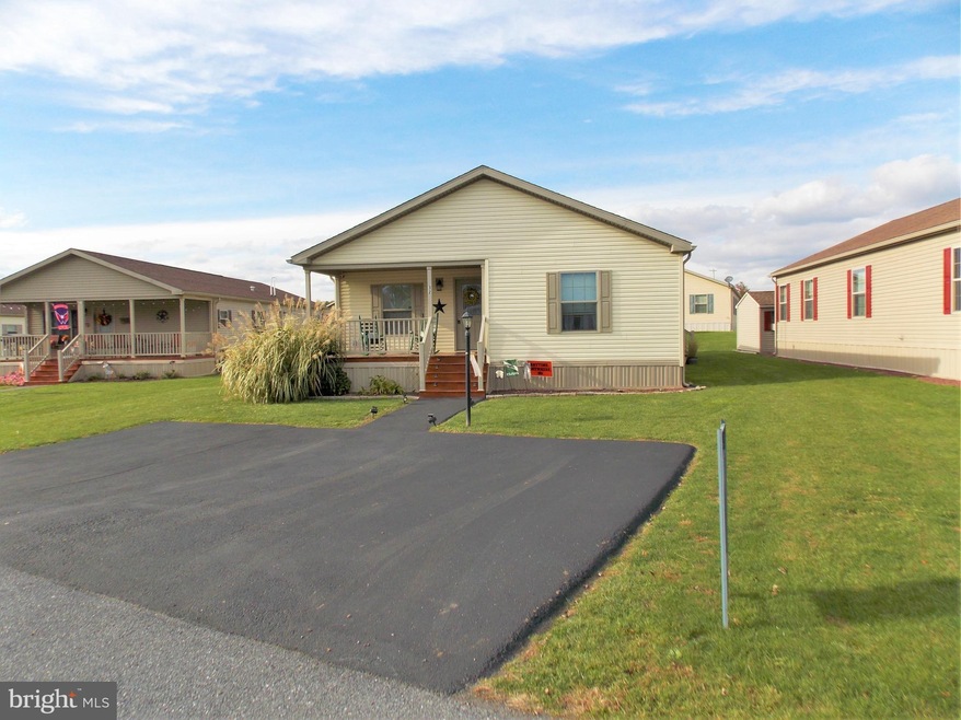 32 Daryl Ln, New Holland, PA 17557 - photo 1