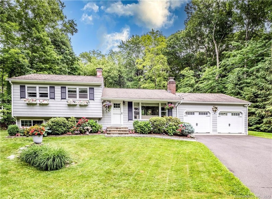 Welcome to 28 Aspen Ledges!