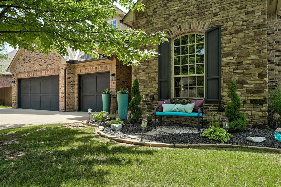 19805 Oakshire Dr, Edmond, OK 73012 - photo 1