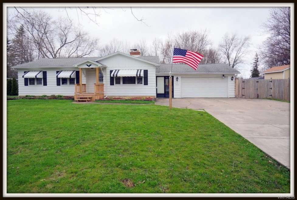 3283 Evergreen Dr, North Tonawanda, NY 14120 - photo 1