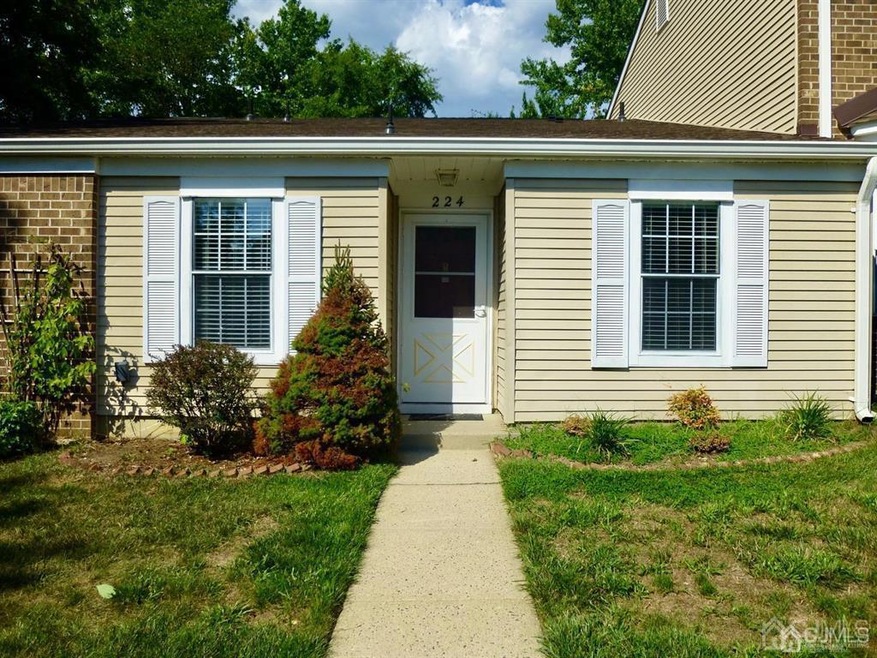 224 Yorkshire Ct, Old Bridge, NJ 08857 - photo 1