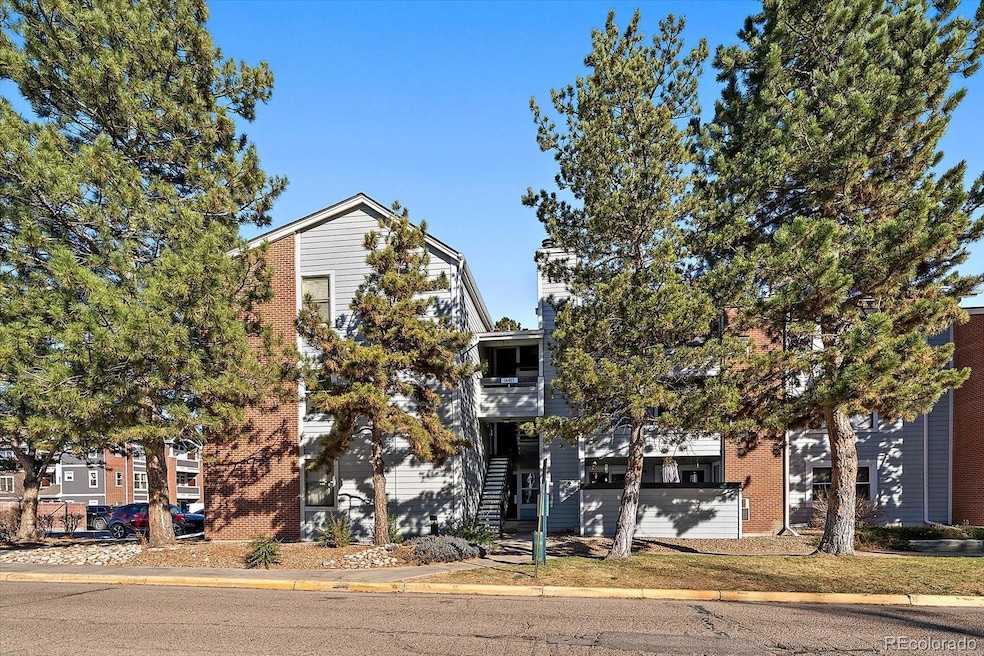 14465 E 1st Dr unit B8, Aurora, CO 80011 - photo 1